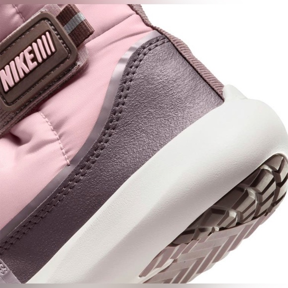 NIKE slip-on snow boots - Picture 9 of 10